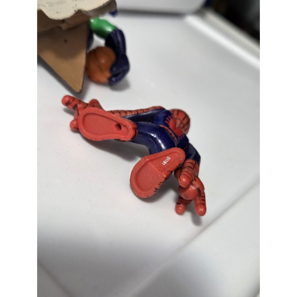 Marvel Super Hero Squad Spider-Man and Green Goblin Figures 2-Pack Box Set - Picture 7 of 7
